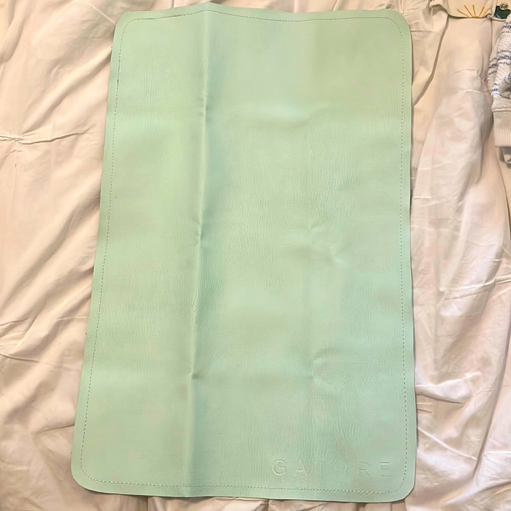 NEW Gathre leather micro mat - mint